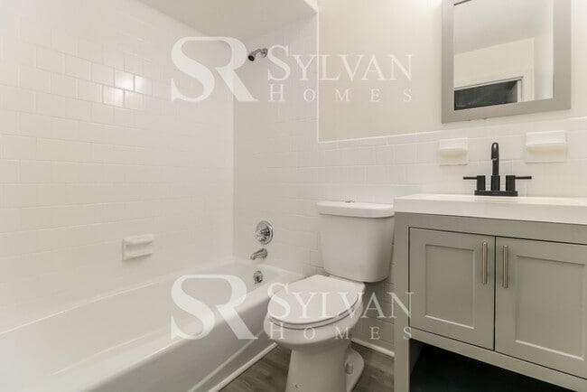 Building Photo - You will love this beautiful 3BR 2BA home