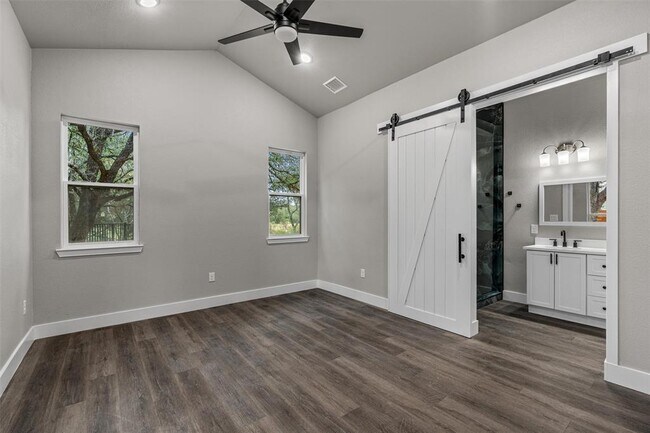 Building Photo - 22010 Redbird Dr