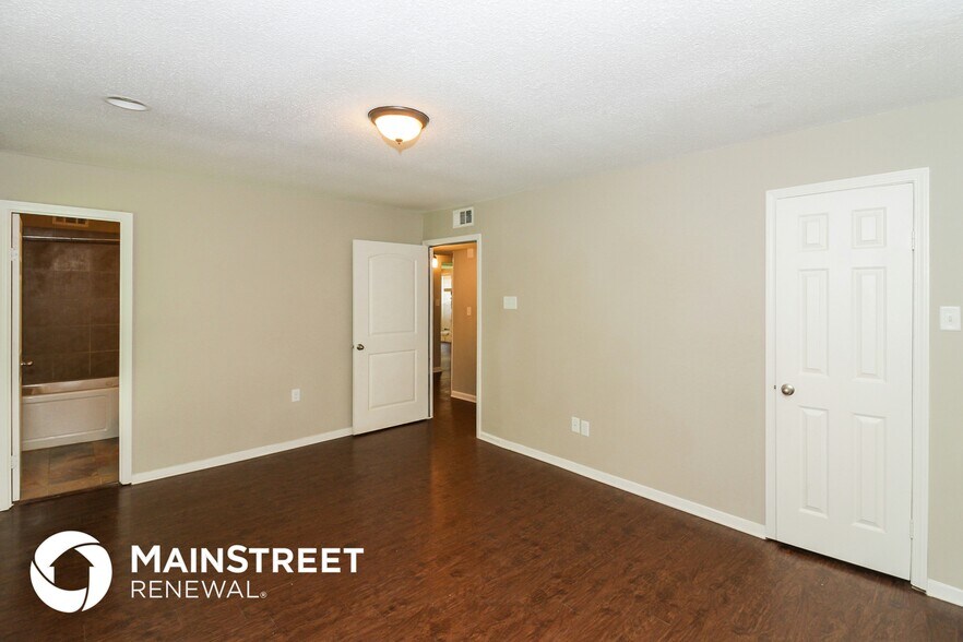 Building Photo - 6625 Santaolina Dr