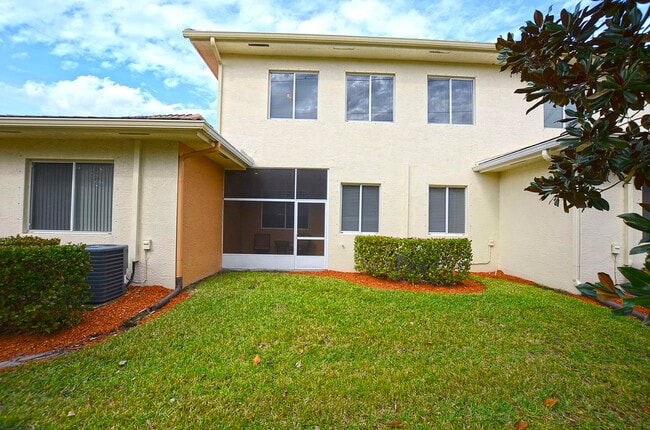 Building Photo - 2553 Langrove Ln SW