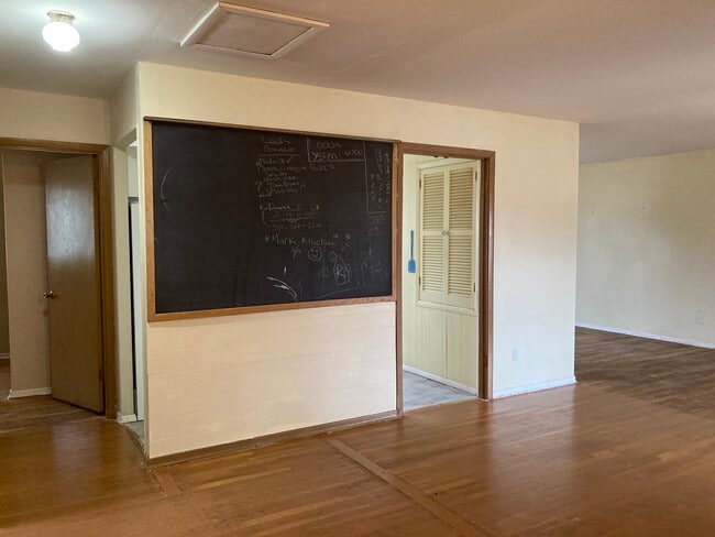 Building Photo - 2264 McKelvey Rd