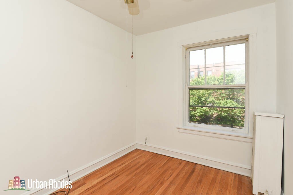 Building Photo - 5023 N Winchester Ave