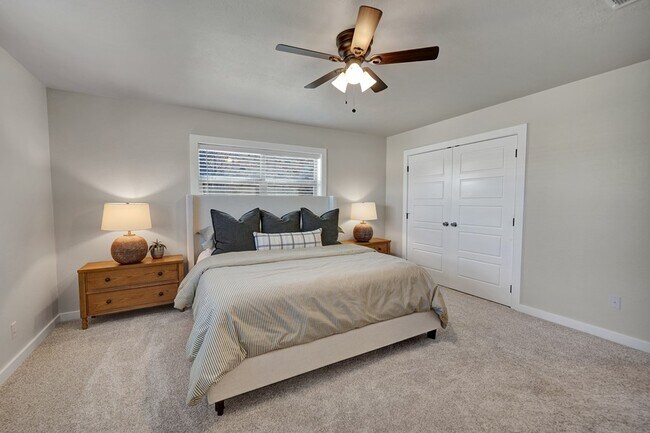 Building Photo - 715 Shell Ave