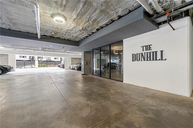 Building Photo - 6890 Peachtree Dunwoody Rd NE
