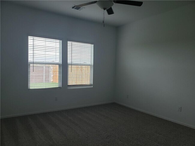 Building Photo - 125 Wolseley Dr