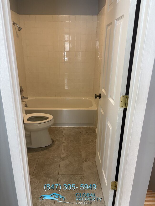 Building Photo - 3 Bedroom Home for Rent