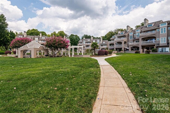 Building Photo - 646 Portside Dr