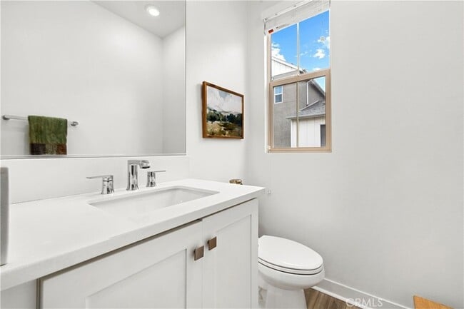 Building Photo - 192 Juniper Dr