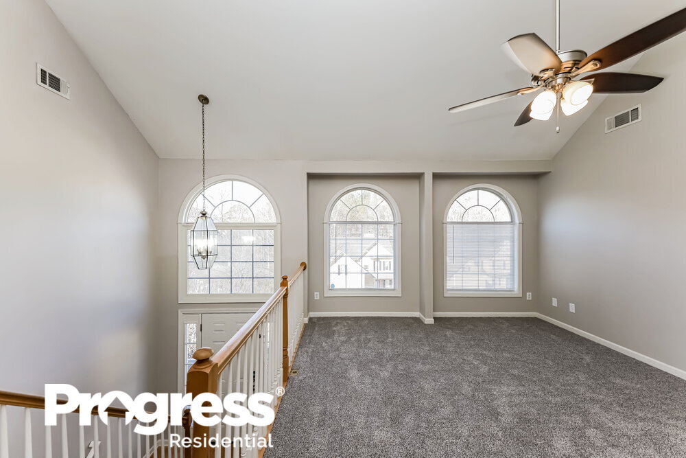 Building Photo - 2622 McGuire Dr