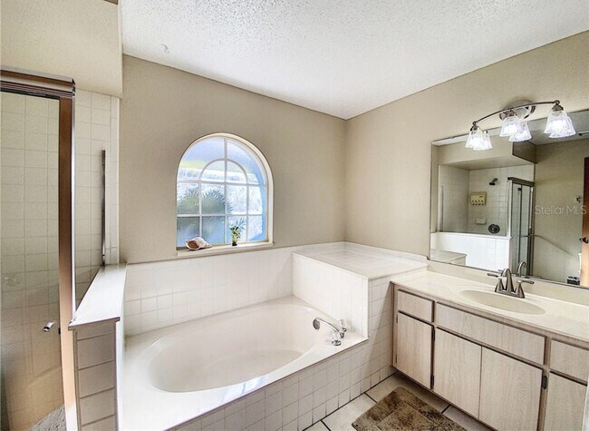 Building Photo - 12956 Downstream Cir
