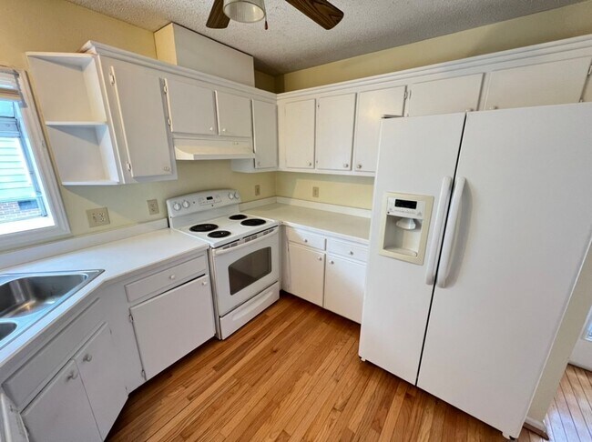 Building Photo - 3105 Verdugo Dr