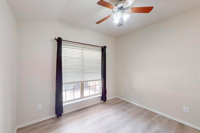 Building Photo - 3504 Hornbeam St