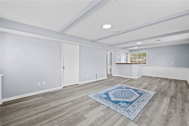 Building Photo - 189 Lawson Rd