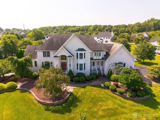 Building Photo - 19 Meadowlark Dr