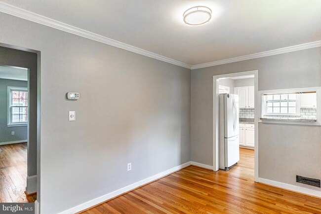 Building Photo - 2759 W George Mason Rd