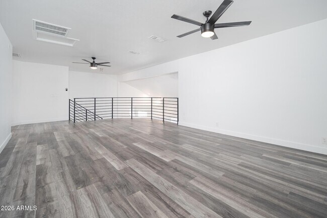Building Photo - 18031 N 15th Pl