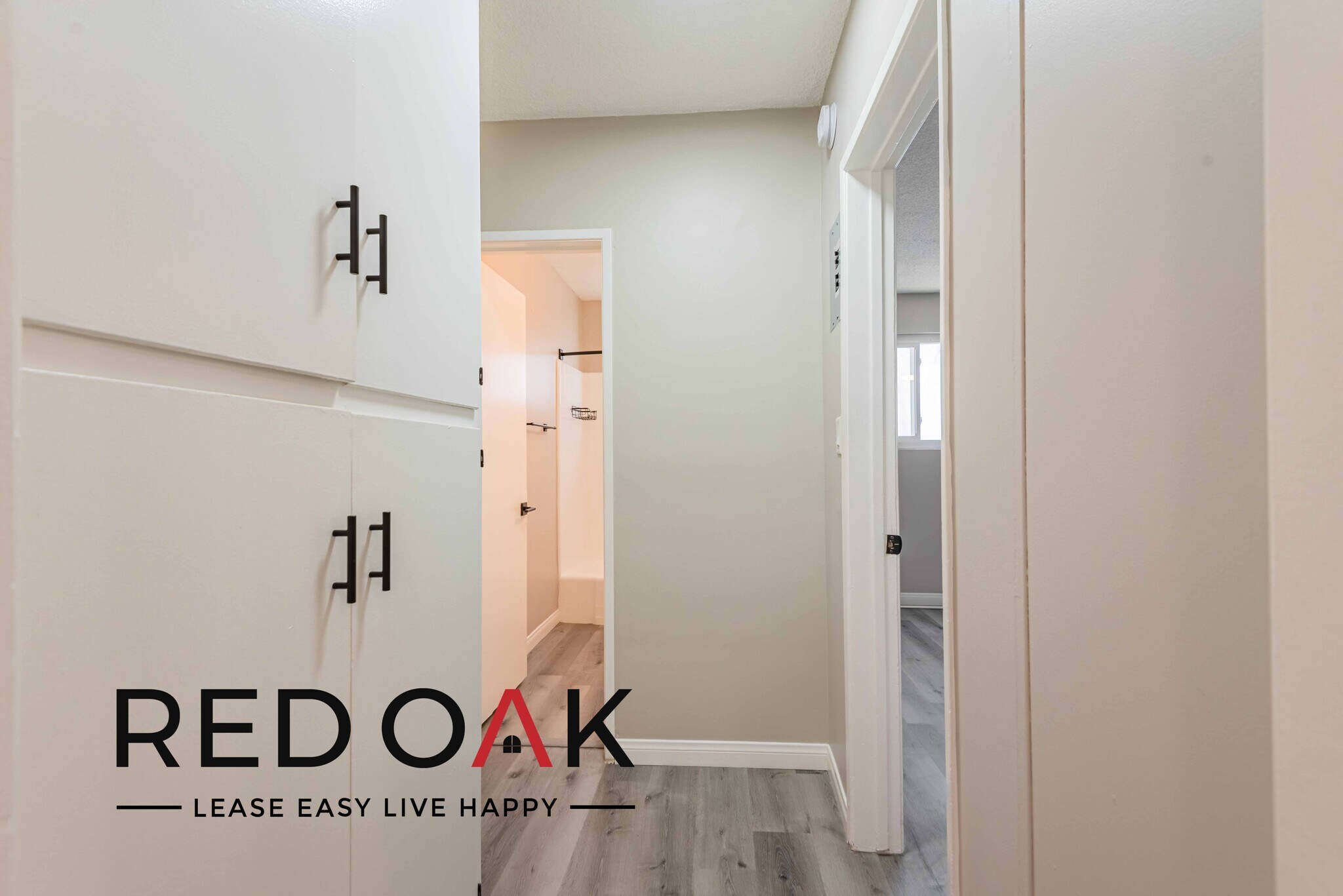 Building Photo - 929 N Genesee Ave