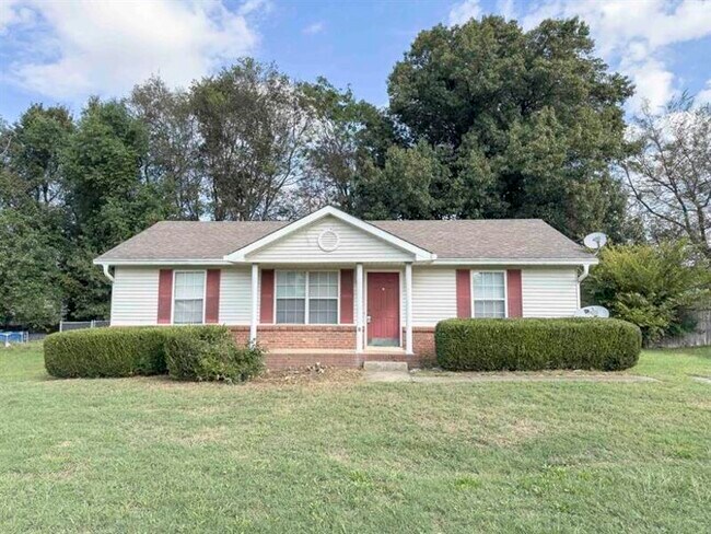 Primary Photo - 581 Oakmont Dr