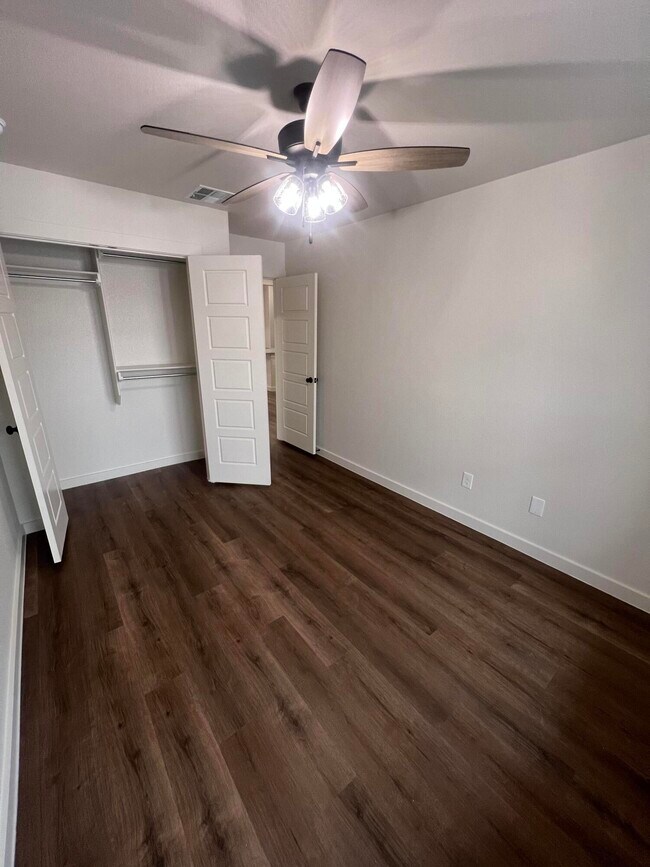 Building Photo - 13831 Gary Ave