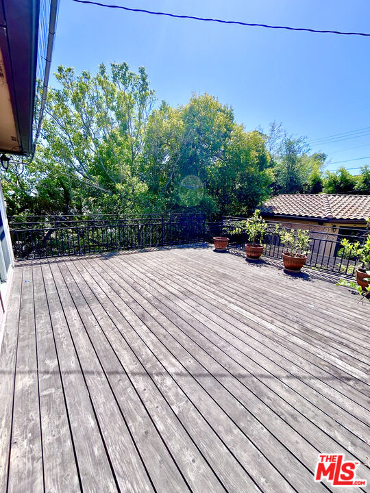 Building Photo - 503 N Greencraig Rd