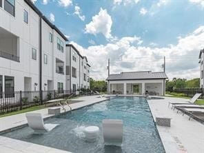 Building Photo - 2718 Grand Fountains Dr