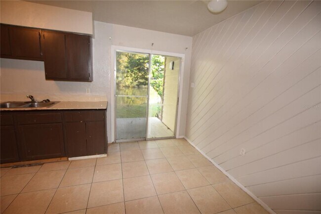 Building Photo - 3916 Crayrich Cir