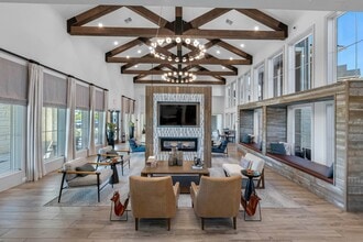 Building Photo - Bainbridge Creekside