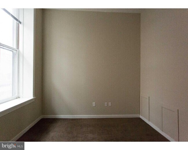 Building Photo - 1100 Spruce St