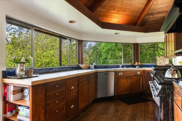 Building Photo - 4254 Chevy Chase Dr