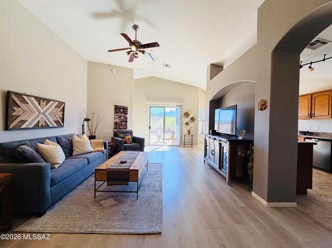 Building Photo - 39577 Diamond Bay Dr