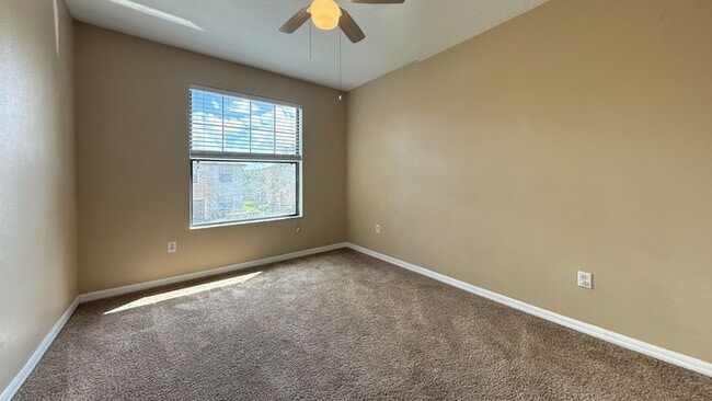 Building Photo - 2516 Oleander Lakes Dr