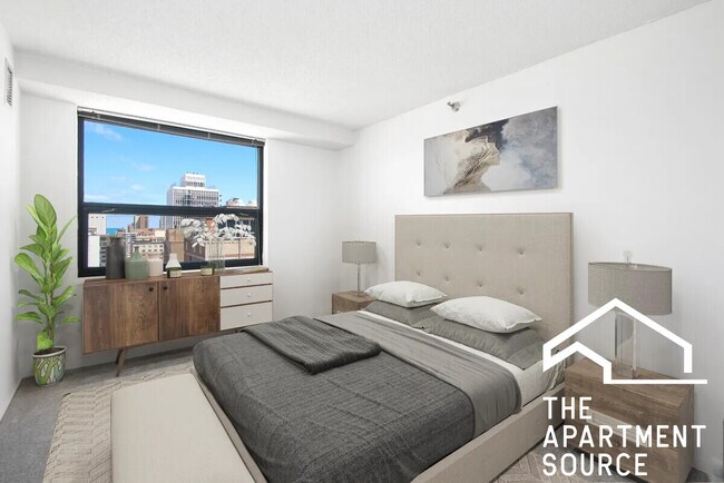 Building Photo - 1000 N La Salle Dr