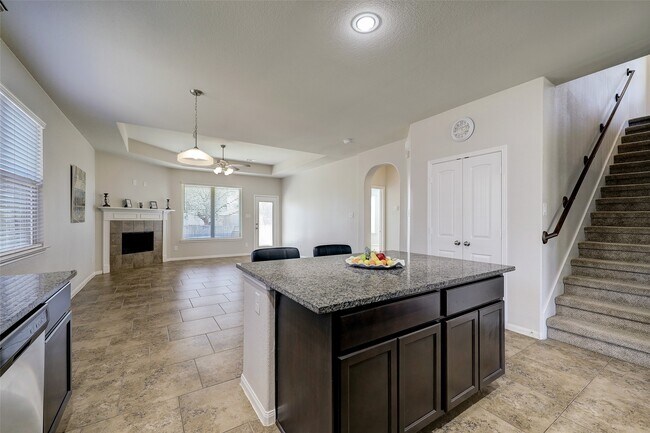 Building Photo - 314 Moonwalk St