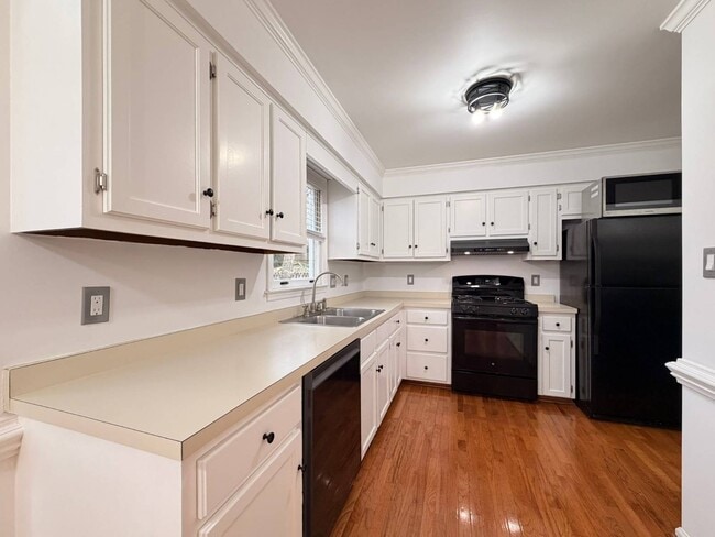 Building Photo - 110 Waltons Creek Rd