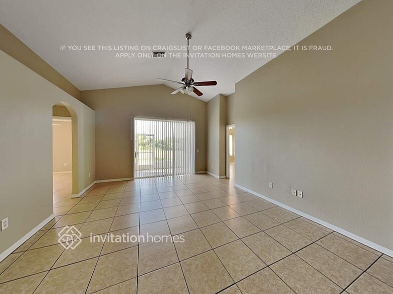 Building Photo - 10050 Creek Bluff Dr