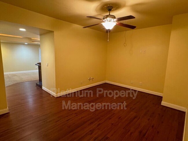 Building Photo - 917 Wallace Falls Dr