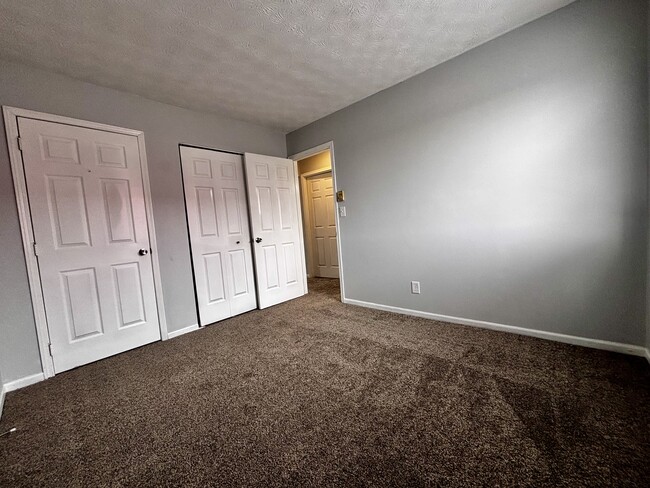 Building Photo - Shadowood Luxury Apartments