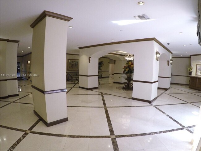 Building Photo - 18151 NE 31st Ct