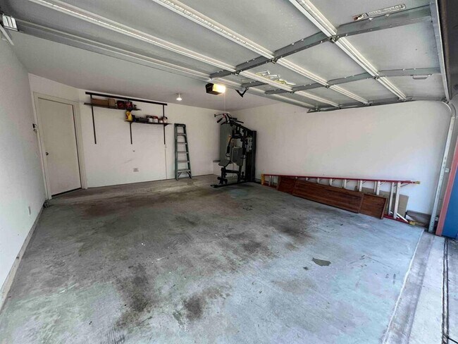 Building Photo - 6965 Ardmore St