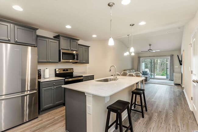 Building Photo - 132 Machrie Loop
