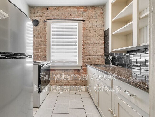 Building Photo - 429 NW 11th St