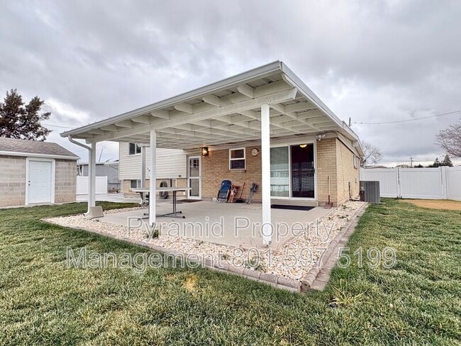 Building Photo - 3894 W Marcus Rd