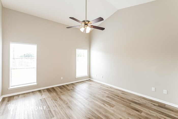 Building Photo - 14811 Forest Enclave Ln