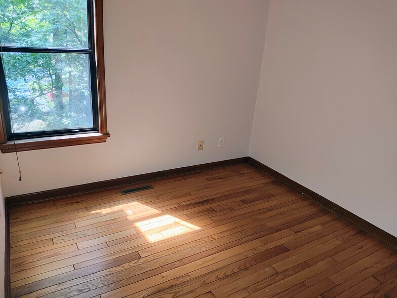 Building Photo - 23352 Black Oak Ct