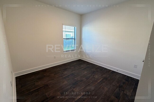 Building Photo - Lakeview Luxury Living in Hadley Village