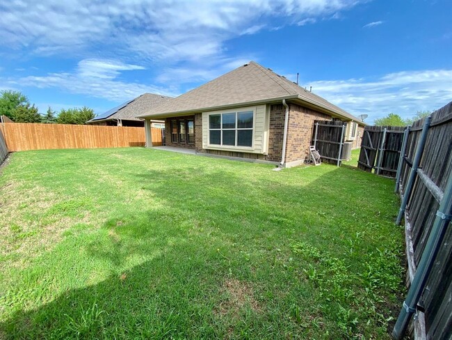 Building Photo - 1021 Durham Dr