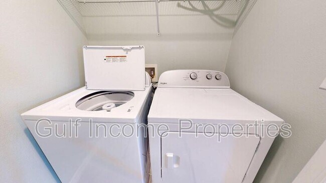 Building Photo - 10807 Norman Pl