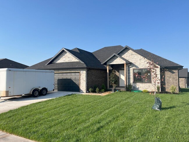 Building Photo - Nearly-new 4-bedroom, 2-bath home in the exclusive Lion's Gate Neighborhood!!!