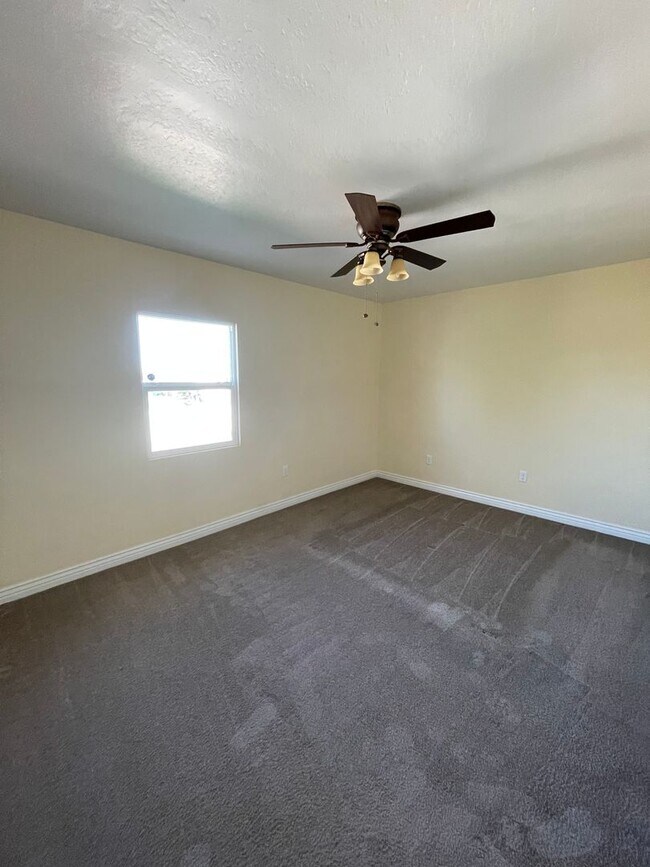 Building Photo - Affordable 2 Bedroom home near Downtown Yuma!