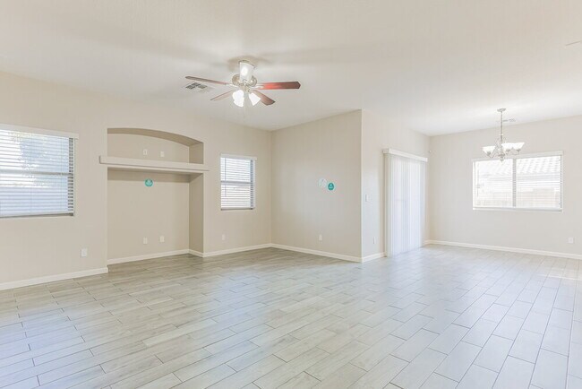 Building Photo - 326 N 103rd Pl